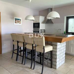 OTOK KRK, LINARDIĆI - Predivna Villa sa bazenom i pogledom na more