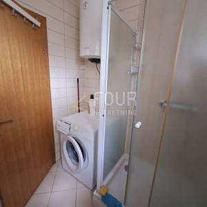 Otok Krk, Malinska, 61m2, 2s+db, terasa, okućnica