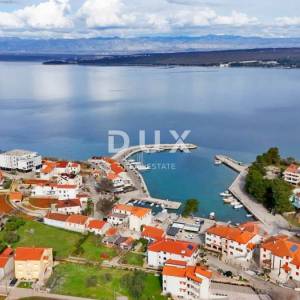 OTOK KRK, MALINSKA - Kuća prvi red do mora