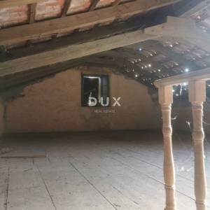 OTOK KRK, MALINSKA – Primorska kuća sa okućnicom
