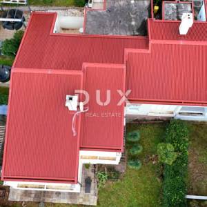 OTOK KRK, NJIVICE - Dvojna kuća s pogledom na more, 276m2