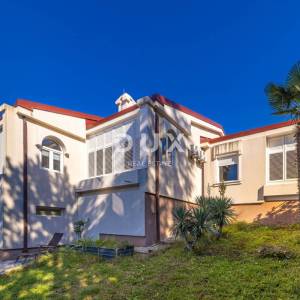 OTOK KRK, NJIVICE - Dvojna kuća s pogledom na more, 276m2