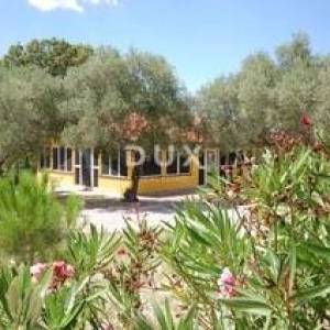 OTOK KRK, ŠOTOVENTO - Samostojeća kuća s bazenom i 700 m2 okućnice