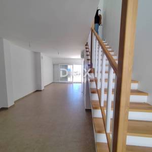 OTOK PAG, ŠIMUNI - Dvoetažni apartman, pogled