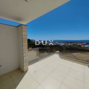 OTOK PAG, ŠIMUNI - Dvoetažni apartman, pogled