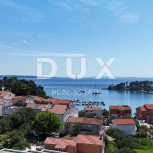 OTOK RAB, BANJOL - NOVOGRADNJA - Namješten stan 2S+DB, 150m od mora