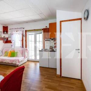 Otok Ugljan, Preko, kuća sa 5 apartmana, pogled na more