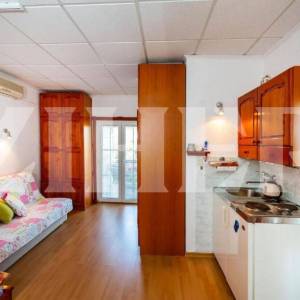 Otok Ugljan, Preko, kuća sa 5 apartmana, pogled na more