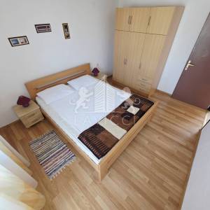 Otok Vir I Kuća s 2 apartmana, garažom i okućnicom