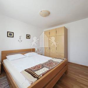 Otok Vir I Kuća s 2 apartmana, garažom i okućnicom