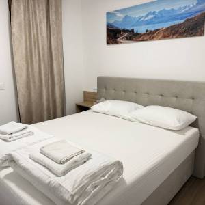 Pag, Povljana, Stan 100 m2, prvi red i pogled na More, Bazen, Jacuzzi, Fitness Studio