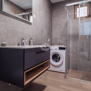 Pag, Povljana, Stan 100 m2, prvi red i pogled na More, Bazen, Jacuzzi, Fitness Studio