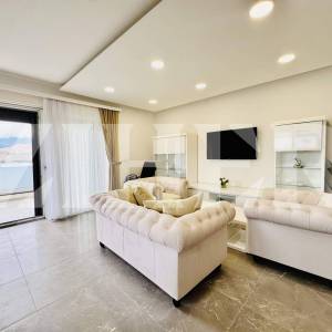 Pag, prvi red do mora, 4-sobni apartman, 2023.g., prekrasan pogled
