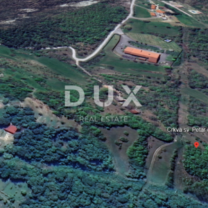 PAZIN, BOLJUN - Građevinsko zemljište 1930 m2