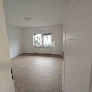 PETRINJA - Komplet renovirana kuca s gražom