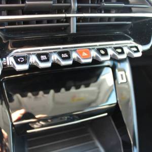 Peugeot 2008 1.2 Puretech AUTOMATIK Allure *LED, NAVIGACIJA*