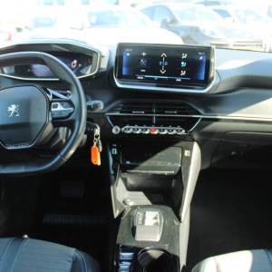 Peugeot 208 1.2 AUTOMATIK Allure *LED, NAVIGACIJA, KAMERA*