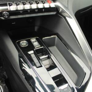 Peugeot 3008 1.5 HDi AUTOMATIK Allure *LED,NAVIGACIJA,KAMERA*