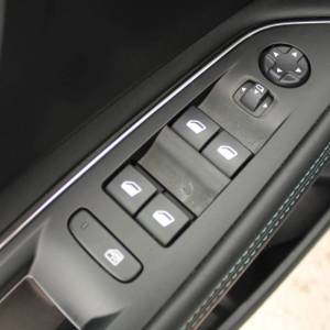 Peugeot 3008 1.5 HDi AUTOMATIK Allure *LED,NAVIGACIJA,KAMERA*