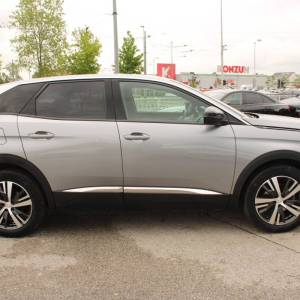 Peugeot 3008 1.5 HDi AUTOMATIK Allure *LED,NAVIGACIJA,KAMERA*