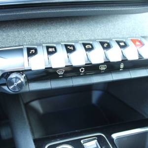 Peugeot 3008 1.5 HDi AUTOMATIK Allure *LED, NAVIGACIJA, KAMERA*