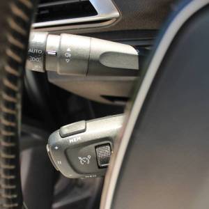 Peugeot 5008 1.2 Puretech 7 sjedala *LED, KAMERA* - nije uvoz