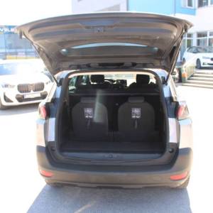 Peugeot 5008 1.2 Puretech 7 sjedala *LED, KAMERA* - nije uvoz