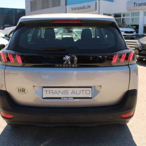 Peugeot 5008 1.2 Puretech 7 sjedala *LED, KAMERA* - nije uvoz
