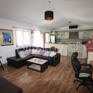 Plano, objekt s 5 apartmana, prodaja