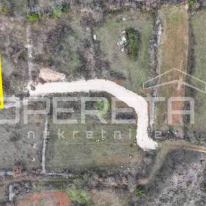 Poličnik – građevinsko zemljište 697 m² s odličnim potencijalom