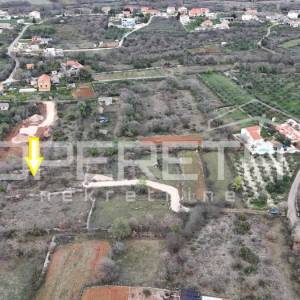 Poličnik – građevinsko zemljište 697 m² s odličnim potencijalom