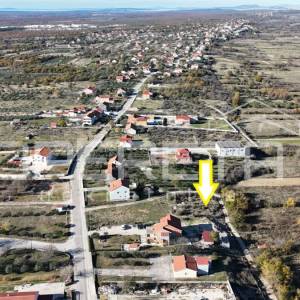 Poličnik – Građevinsko zemljište 728m²