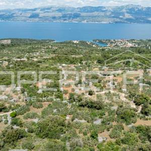 Poljoprivredno zemljište, 4.834 m2, Splitska, Brač