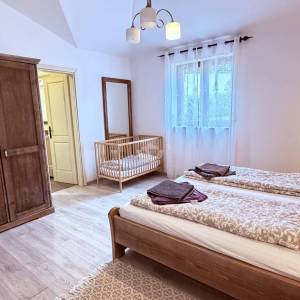 Poreč, Jasenovica– moderna  vila s bazenom u prirodnum ambijentu- na 744 m²  zemljišta
