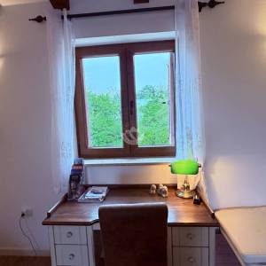 Poreč, Jasenovica– moderna  vila s bazenom u prirodnum ambijentu- na 744 m²  zemljišta