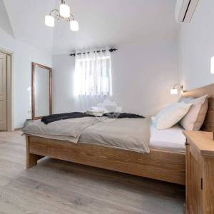 Poreč, Jasenovica– moderna  vila s bazenom u prirodnum ambijentu- na 744 m²  zemljišta