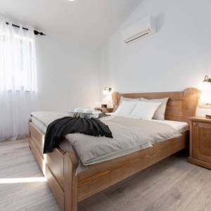Poreč, Jasenovica– moderna  vila s bazenom u prirodnum ambijentu- na 744 m²  zemljišta