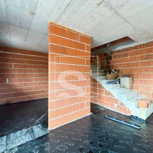 Poreč, kuća s bazenom i 3 spavaće sobe 2 kilometra do mora