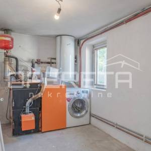 Poreč okolica - Samostojeća kamena kuća s velikim vrtom blizu mora