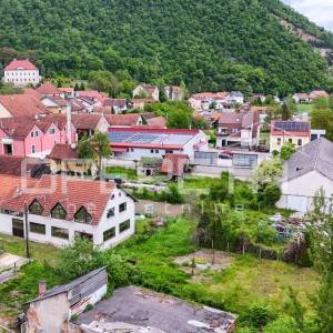 Poslovna zgrada, Pregrada, Centar, Krapinsko zagorska županija, 427,42m2 na parc
