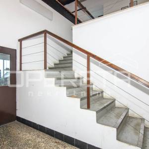 Poslovna zgrada, Pregrada, Centar, Krapinsko zagorska županija, 427,42m2 na parc