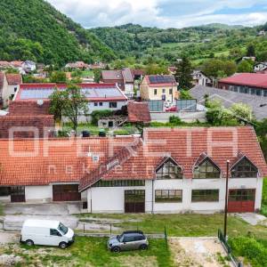 Poslovna zgrada, Pregrada, Centar, Krapinsko zagorska županija, 427,42m2 na parc