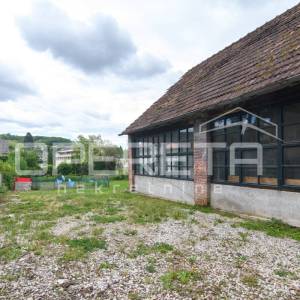 Poslovna zgrada, Pregrada, Centar, Krapinsko zagorska županija, 427,42m2 na parc