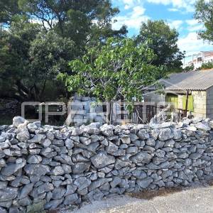 Povlja, Brač, građevinsko zemljište blizu mora, 800 m2