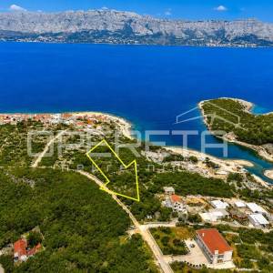 Povlja, Brač, građevinsko zemljište blizu mora, 800 m2