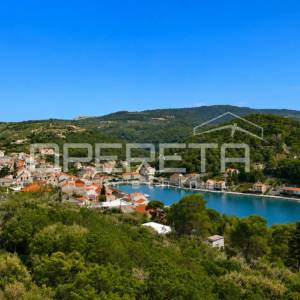 Povlja, Brač, građevinsko zemljište blizu mora, 800 m2