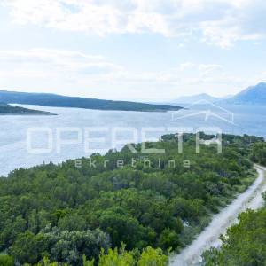 Povlja, Brač, građevinsko zemljište blizu mora, 800 m2