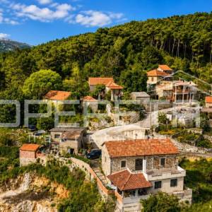 Povoljna prilika na Hvaru – kamena kuća za renovaciju