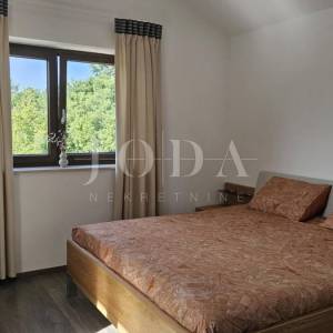 Prekrasna Villa sa bazenom i prostranom okućnicom,Barban okolica