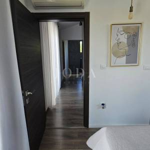 Prekrasna Villa sa bazenom i prostranom okućnicom,Barban okolica